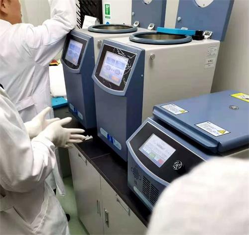 可成離心機(jī)安調(diào).jpg 可成離心機(jī)安調(diào).jpg