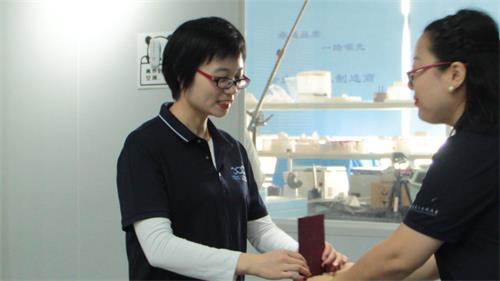 頒獎1.jpg 頒獎1.jpg